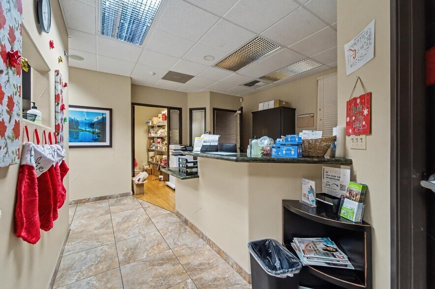 More Photos Of 1166 Live Oak Blvd, Yuba City Medical For Lease