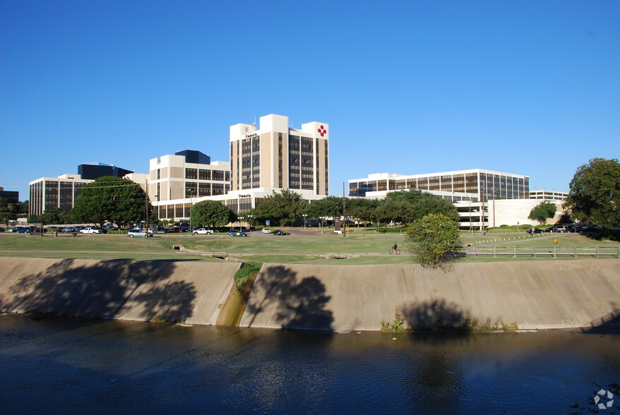 Primary Photo Of 7777 Forest Ln, Dallas Hospital For Lease