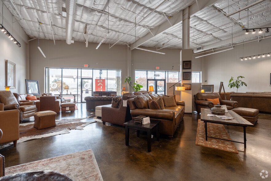 More Photos Of 13945 Research Blvd, Austin Unknown For Lease