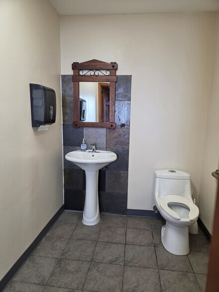 More Photos Of 5513 Monroe Rd, Charlotte Office Residential For Sale