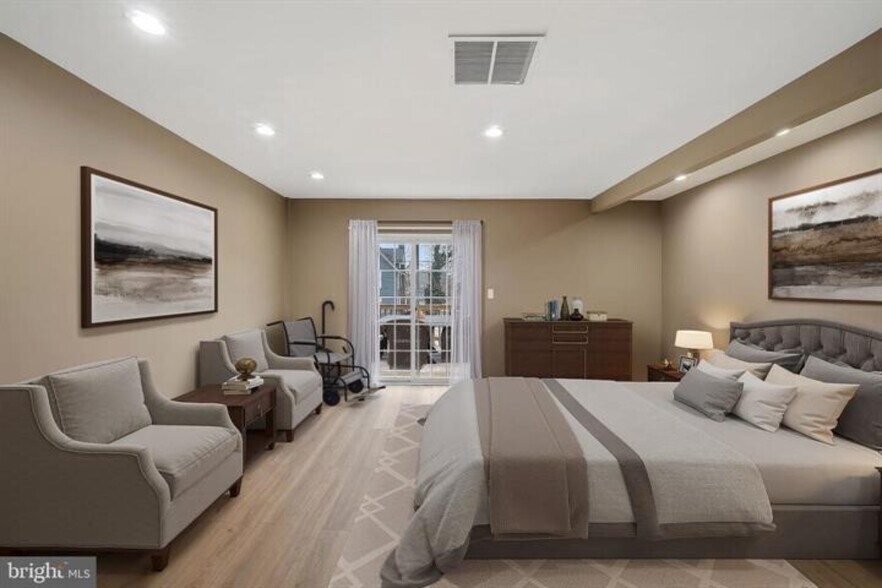 More Photos Of 4021 Barrington Rd, Baltimore Flex For Sale
