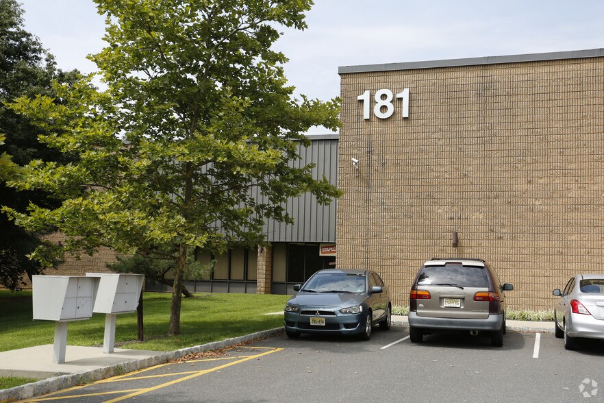 More Photos Of 181 Herrod Blvd, South Brunswick Warehouse For Lease