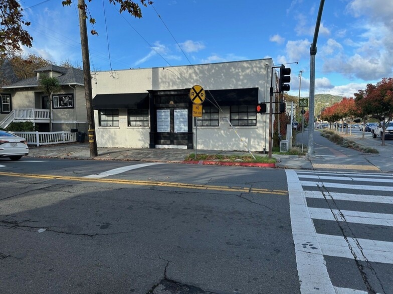 More Photos Of 634 5th Ave, San Rafael Storefront For Lease