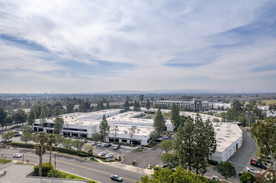 More Photos Of 3002 Dow Ave, Tustin Light Manufacturing For Lease