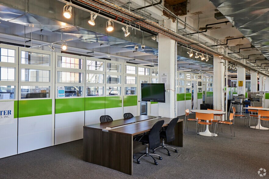 More Photos Of 890 Garrison Ave, Bronx Office For Sale