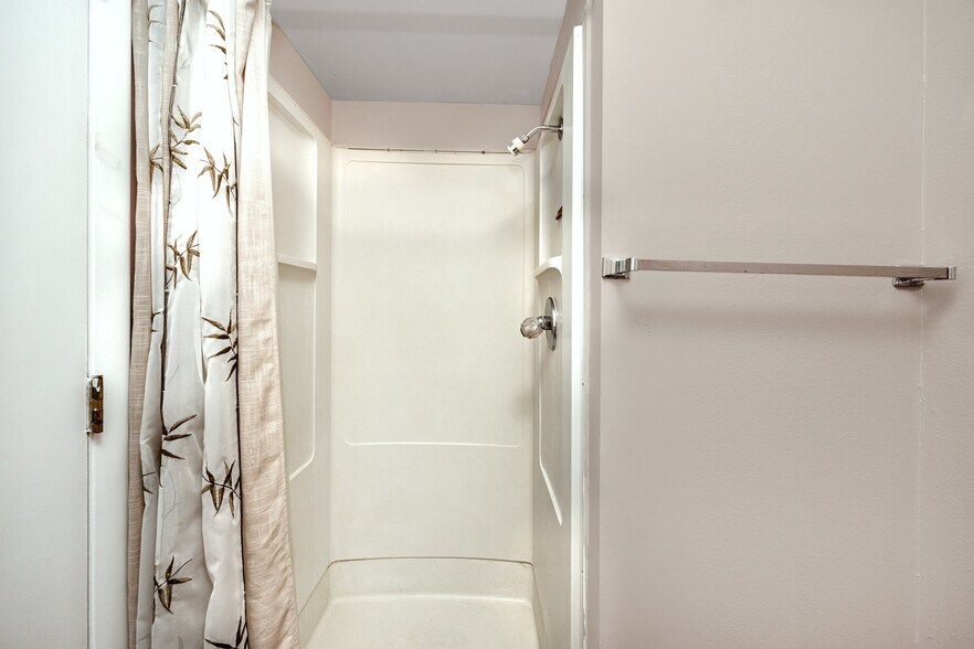 More Photos Of 6449 38th Ave, Saint Petersburg Medical For Lease