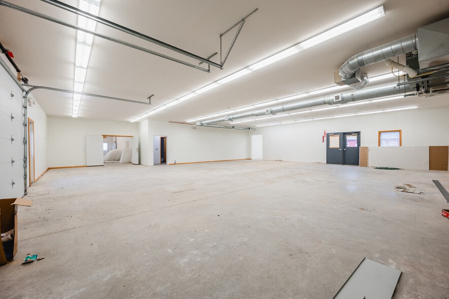 More Photos Of 373 280th St, Osceola Industrial For Lease