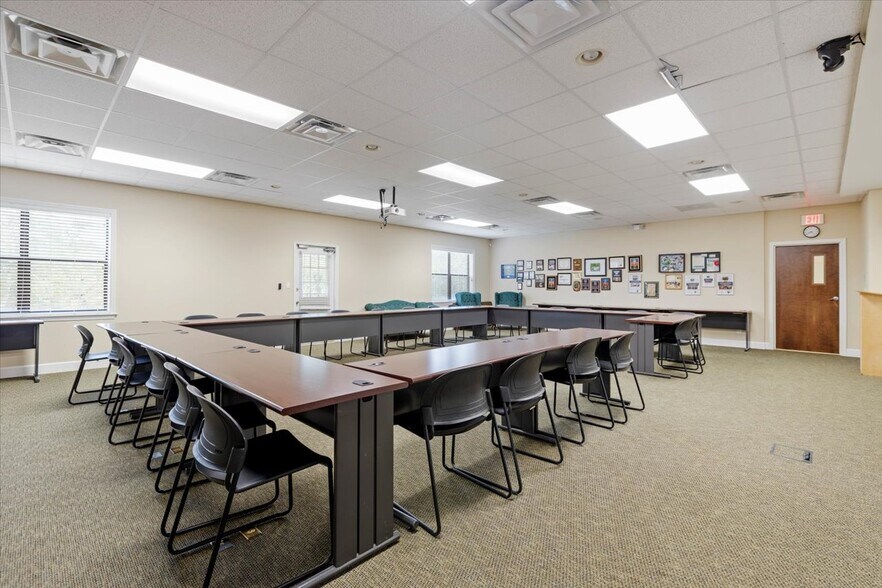 More Photos Of 2477 Tim Gamble Pl, Tallahassee Medical For Lease