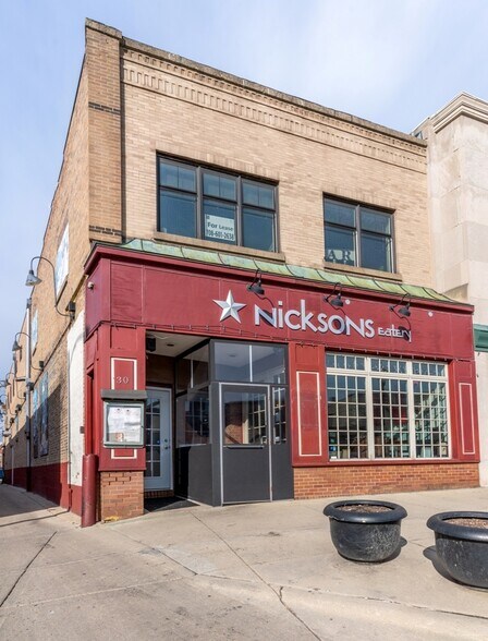 More Photos Of 30 S La Grange Rd, La Grange Restaurant For Sale