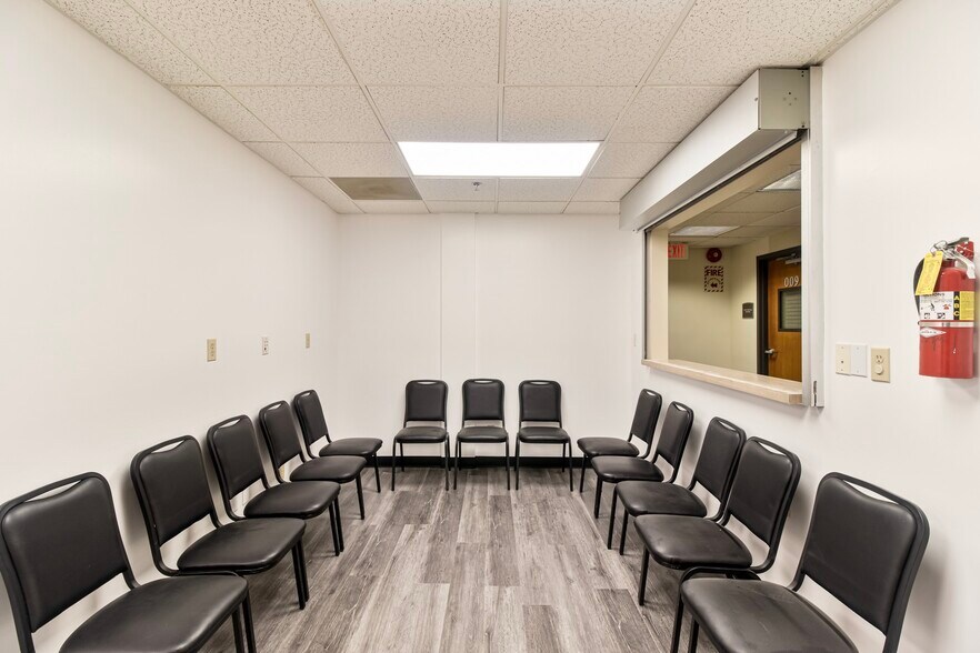 More Photos Of 9041 Magnolia Ave, Riverside Medical For Sale