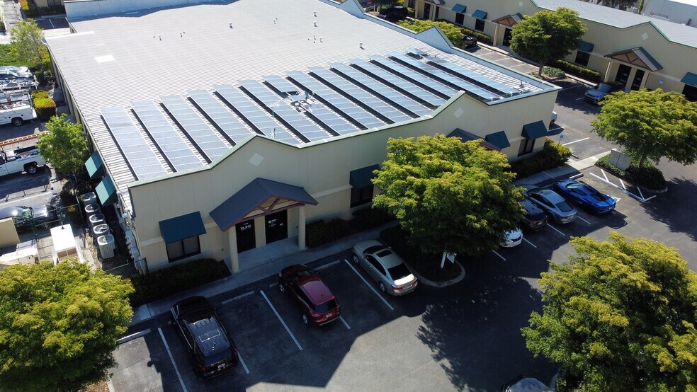 More Photos Of 10970 S Cleveland Ave, Fort Myers Office For Sale