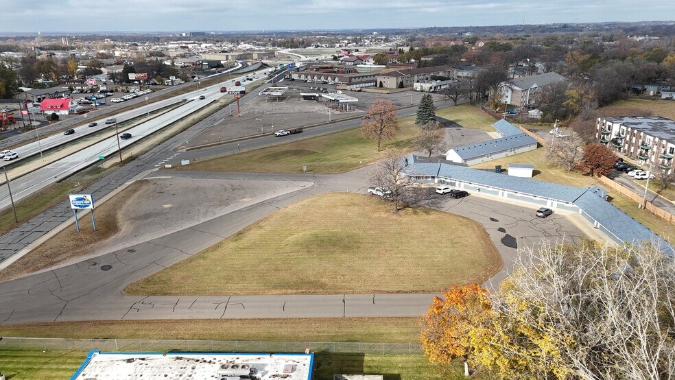 More Photos Of 720 Highway 10, Saint Cloud Hospitality For Sale