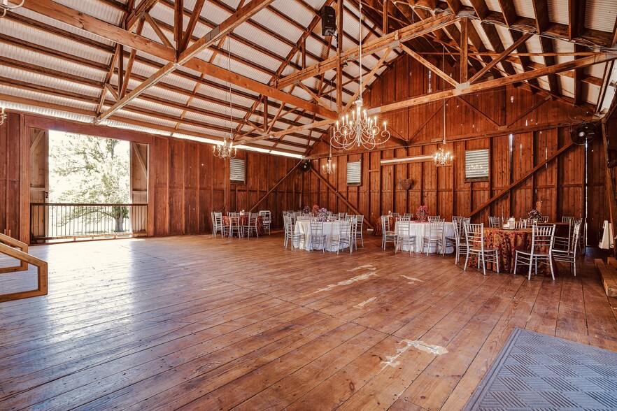 More Photos Of 1902 Jefferson Pike, Knoxville Lodge Meeting Hall For Sale