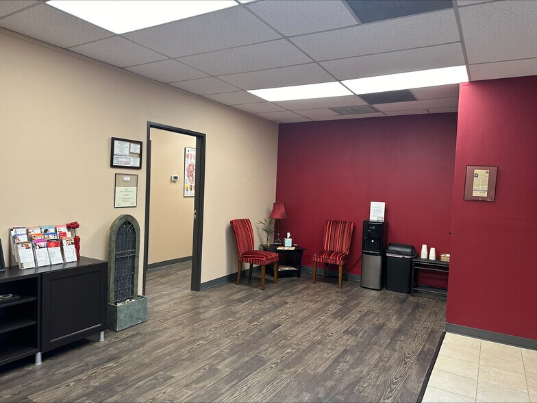 More Photos Of 894 Summit St, Round Rock Loft Creative Space For Lease