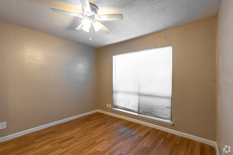 More Photos Of 14000 Esperanza Rd, Dallas Apartments For Sale