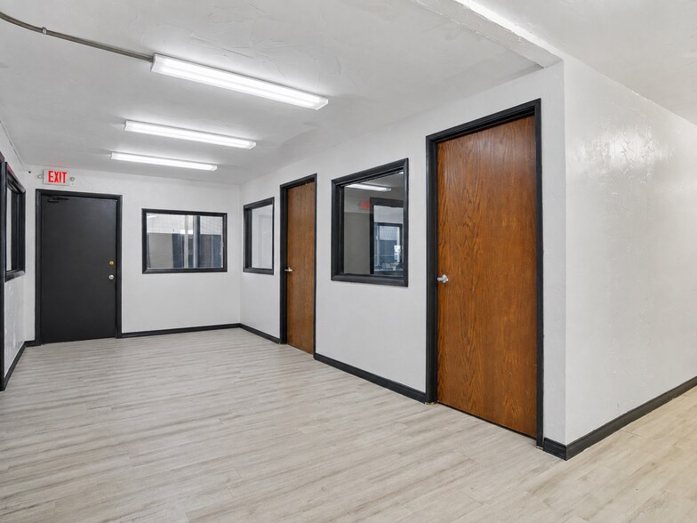 More Photos Of 400 N Macarthur Blvd, Oklahoma City Warehouse For Sale