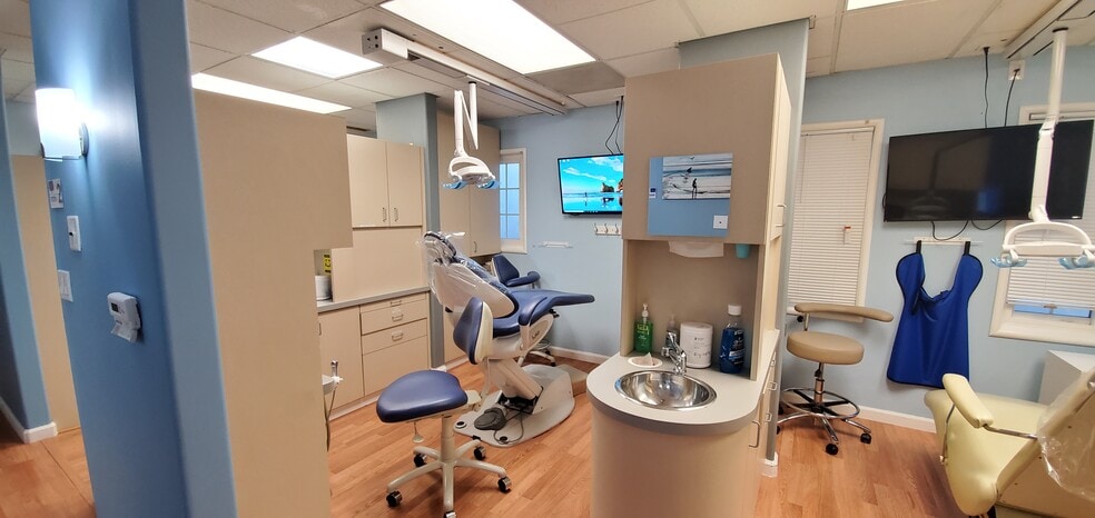 More Photos Of 1041 McKeever Ave, Hayward Medical For Sale