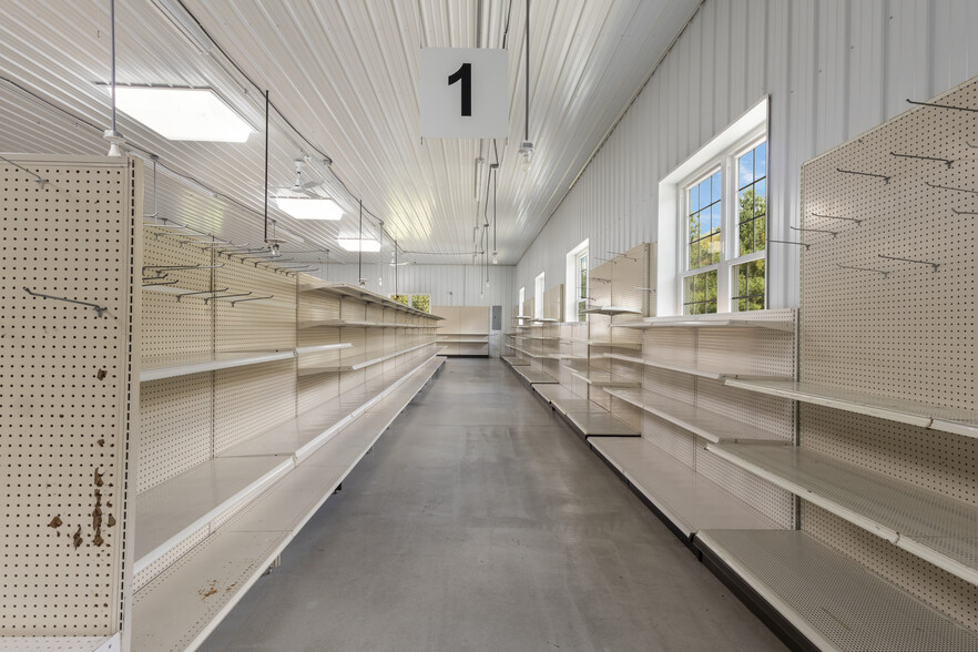 More Photos Of 4437 S Dixie Hwy, Glendale Supermarket For Lease