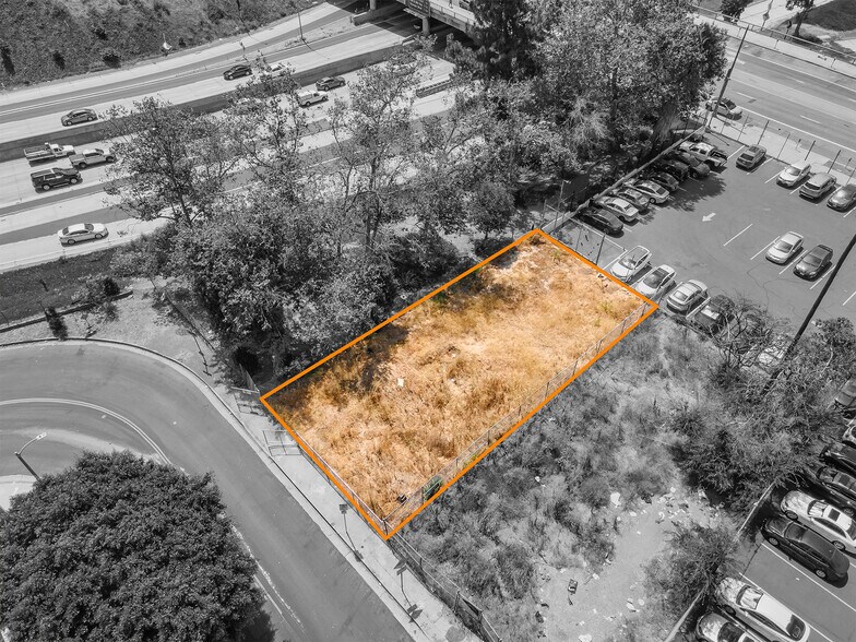 More Photos Of 1014 Bartlett St, Los Angeles Land For Sale