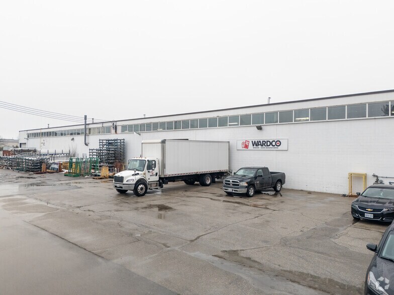 More Photos Of 375 Green Rd, Hamilton Warehouse For Lease
