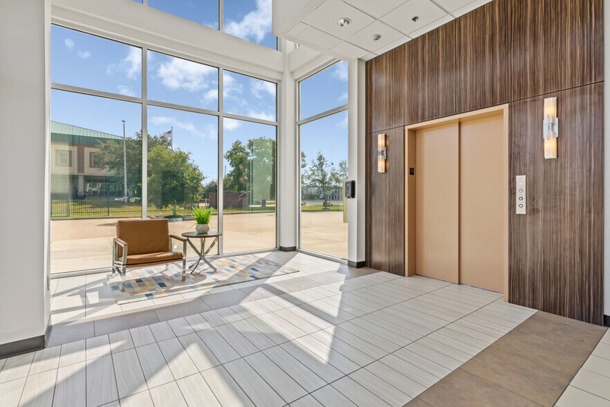 More Photos Of 1455 FM 646 Rd, League City Medical For Lease