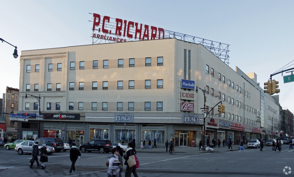 More Photos Of 141-153 E Fordham, Bronx Office For Lease