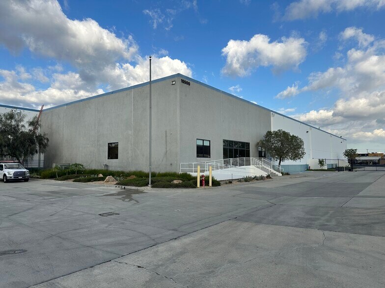 More Photos Of 15500 Phoebe Ave, La Mirada Warehouse For Lease