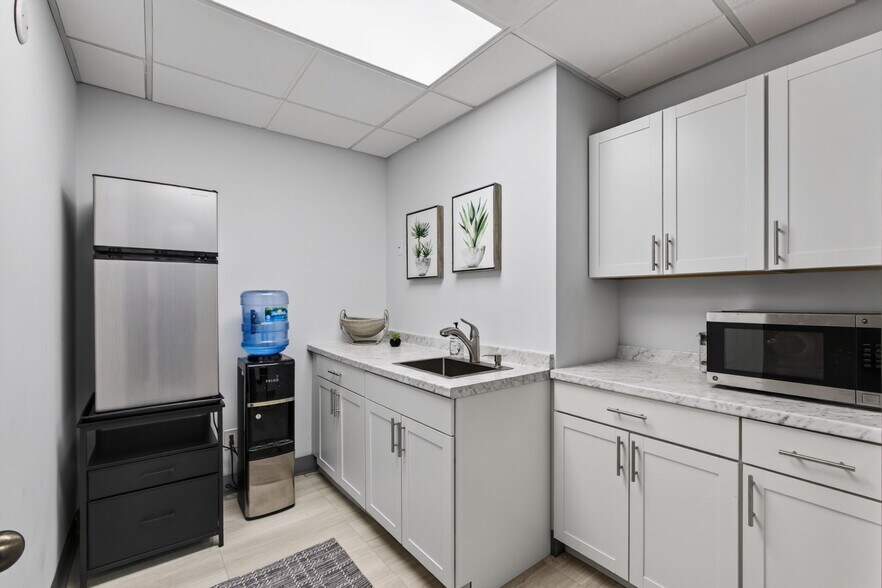 More Photos Of 13901 US Highway 1, Juno Beach Medical For Lease