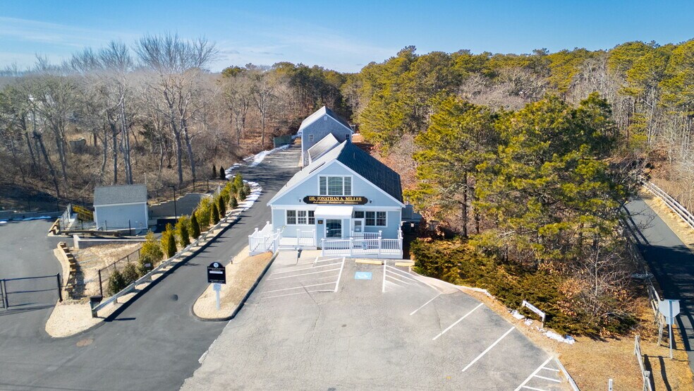 More Photos Of 31 Meetinghouse Rd, South Chatham Office For Sale