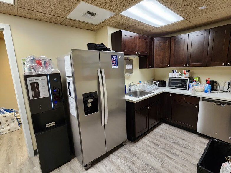 More Photos Of 111 S Findlay St, Seattle Warehouse For Lease