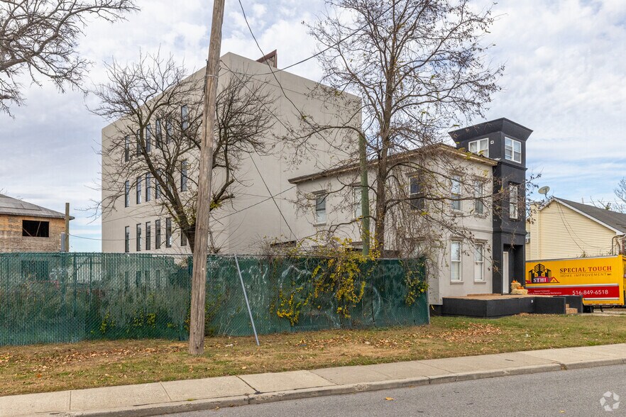 More Photos Of 177 Ellis St, Staten Island Office For Lease