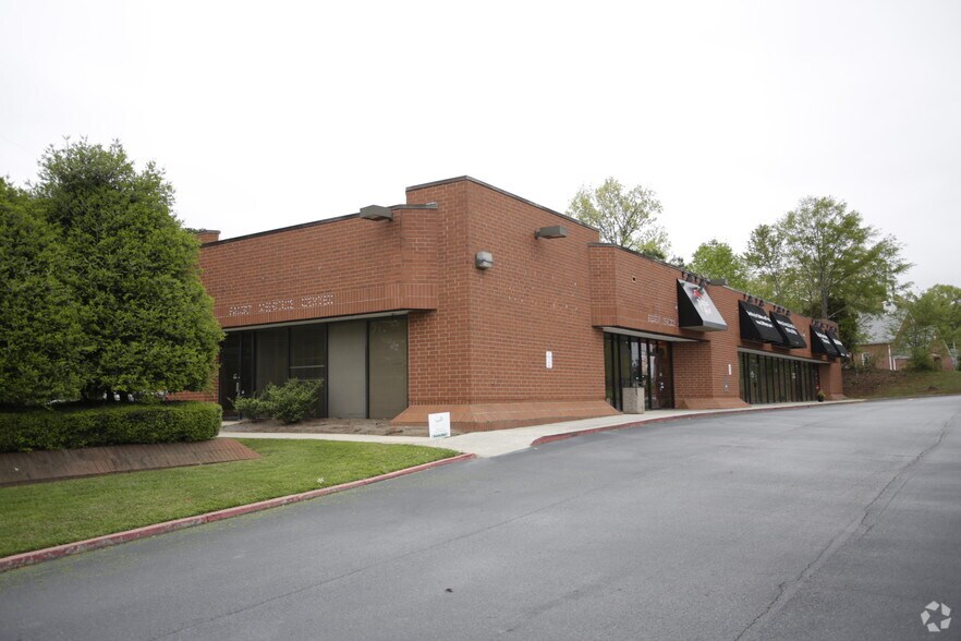 More Photos Of 2244 Henderson Mill Rd NE, Atlanta Medical For Lease