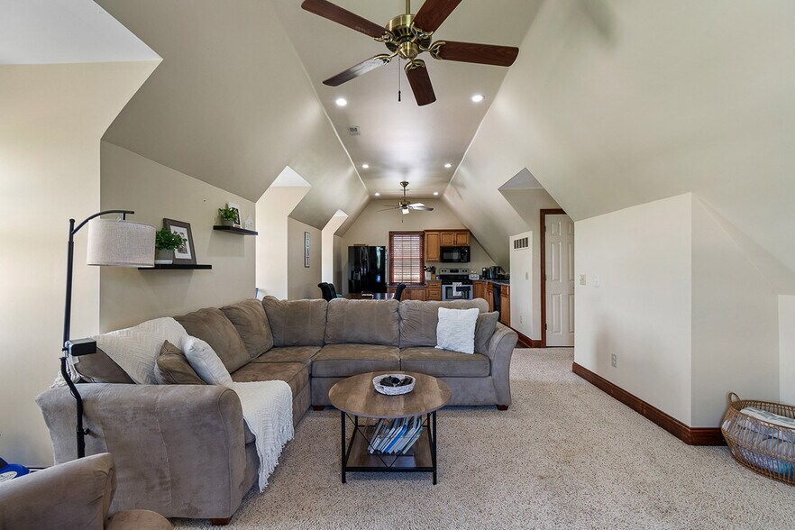 More Photos Of 5495 Meese Rd NE, Louisville Sports And Entertainment For Sale