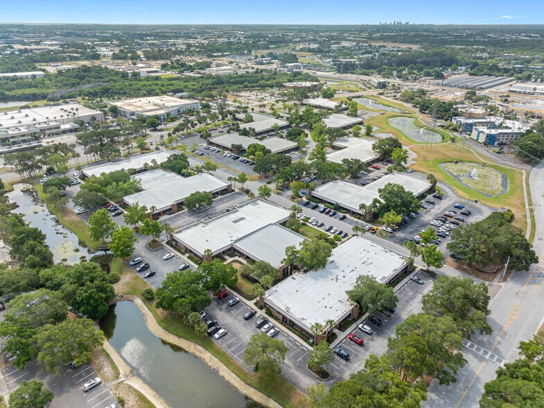 More Photos Of 13830 N 58th St, Clearwater Unknown For Lease