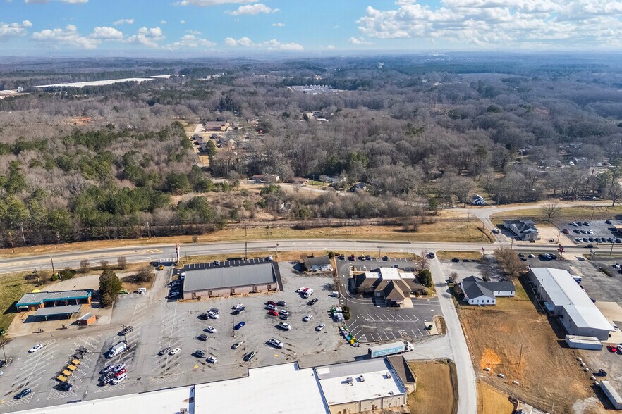 More Photos Of 13325 Jones St, Lavonia Office For Sale