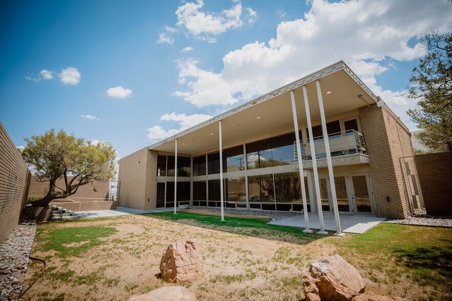 1414 N Oregon St, El Paso, TX 79902 Office