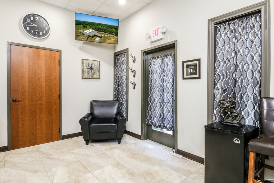 More Photos Of 14284 State Highway 322 N, Kilgore Lodge Meeting Hall For Sale