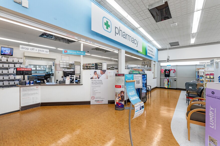 More Photos Of 730 S Lewis St, Metter Drugstore For Sale