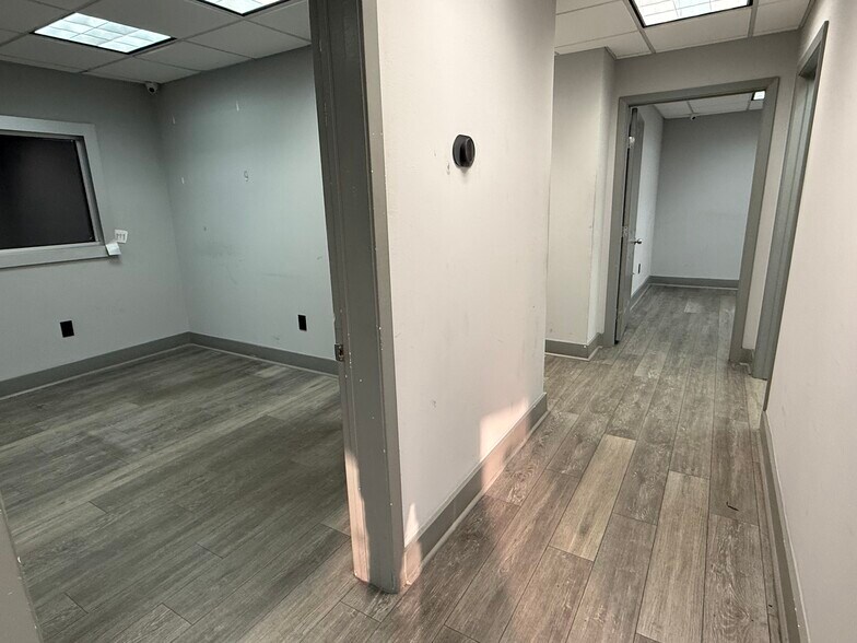 More Photos Of 5710 Star Ln, Houston Warehouse For Lease