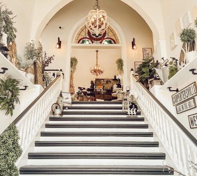 More Photos Of 205 W Main St, West Dundee Office For Sale