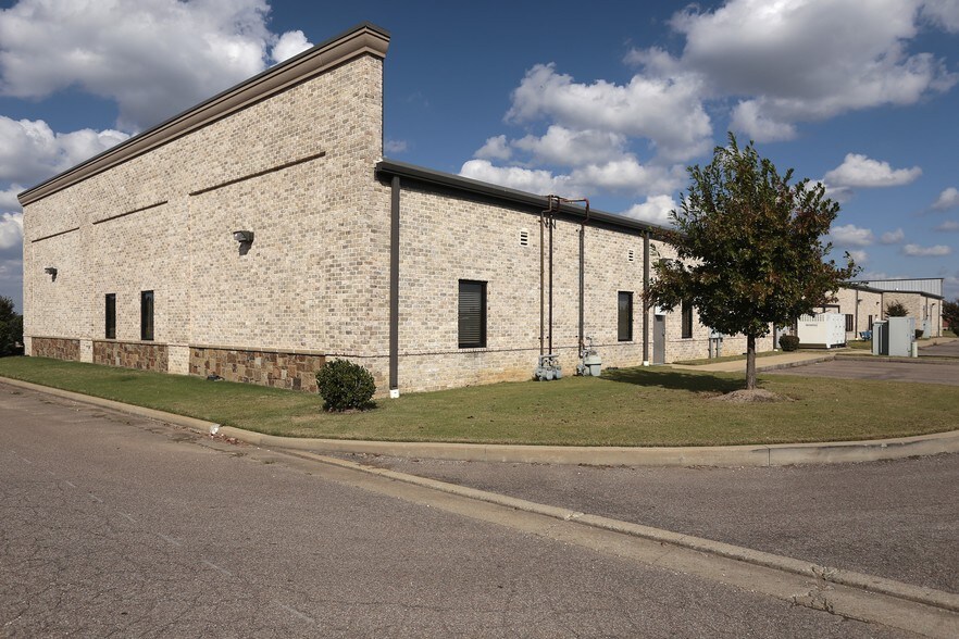 More Photos Of 213-221 Sterling Farm Dr, Jackson Medical For Lease