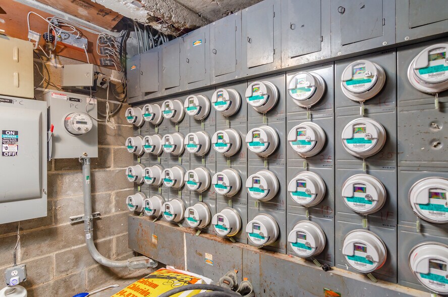 More Photos Of 9420 Albert Rd, Ozone Park Apartments For Sale