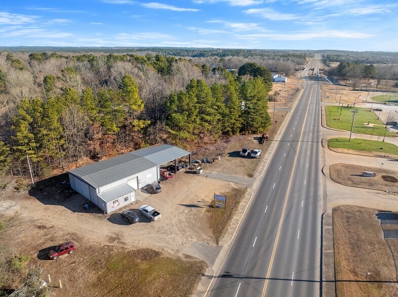 More Photos Of 1277 E Martin Luther King Dr, Broken Bow Office For Sale
