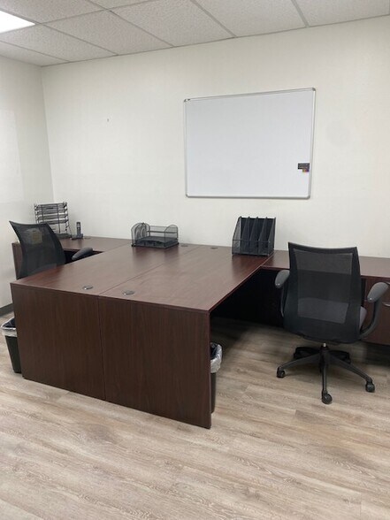 More Photos Of 13555 Automobile Blvd, Clearwater Medical For Lease