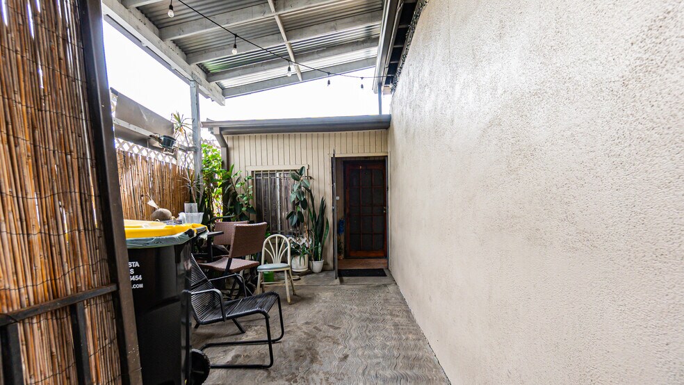 More Photos Of 4656 Floral Dr, Los Angeles Industrial For Sale