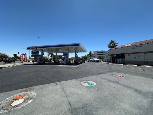More Photos Of 15445 Palmdale Rd, Victorville Service Station For Lease
