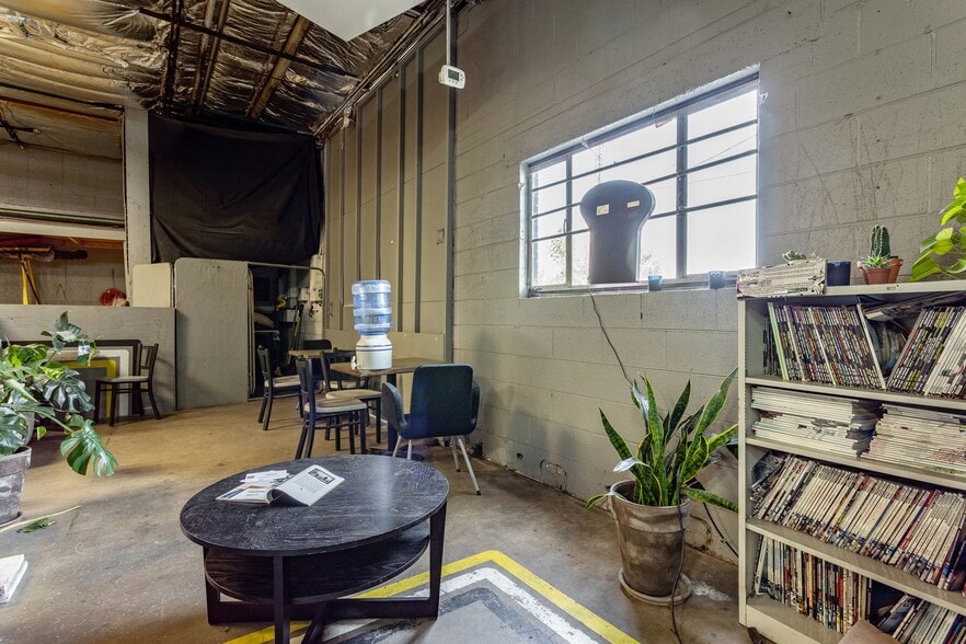 More Photos Of 3535 S Irving St, Sheridan Warehouse For Lease