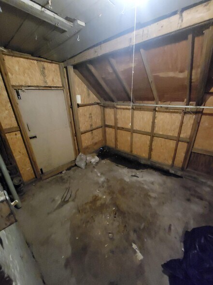 More Photos Of 817 N Howard St, Baltimore Storefront Retail Office For Sale