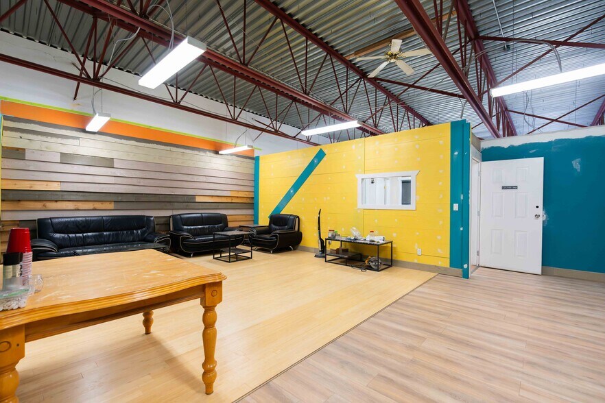 More Photos Of 13308 76th Ave, Surrey Warehouse For Sale