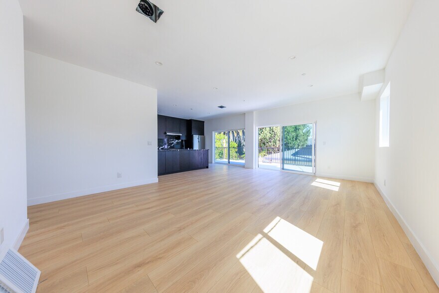 More Photos Of 1954-1958 Purdue Ave, Los Angeles Apartments For Sale